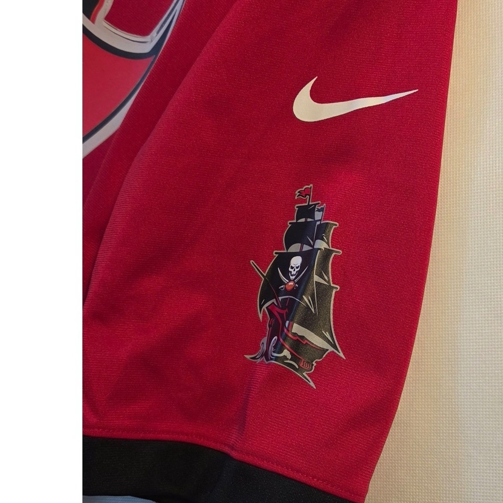 Nike Jersey Mens Medium Red Excellent Tampa Bay Buccaneers NFL Florida Graphic - Picture 4 of 8